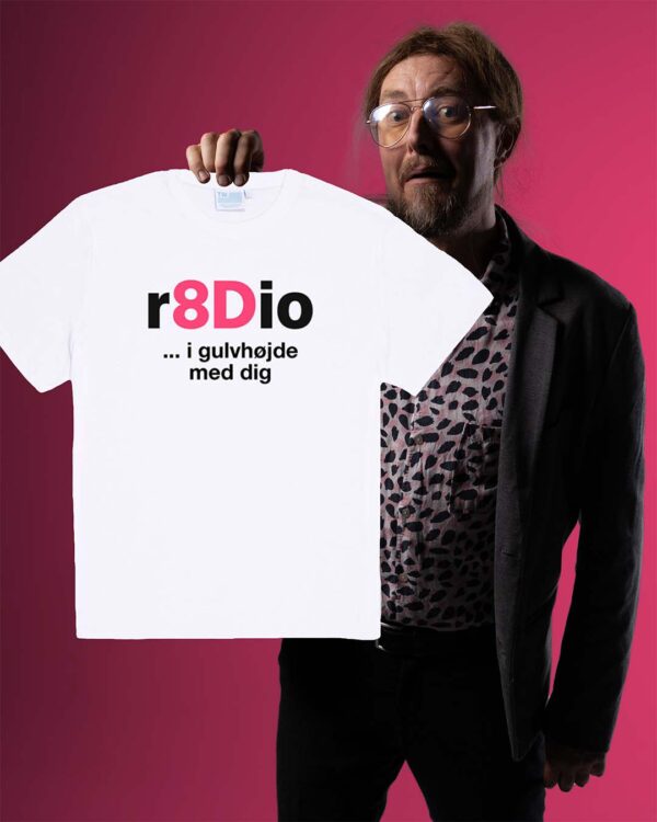 r8Dio Hvid T shirt Klavs Bundgaard
